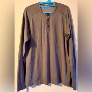 Lululemon Men’s Long Sleeve Henley Green Large